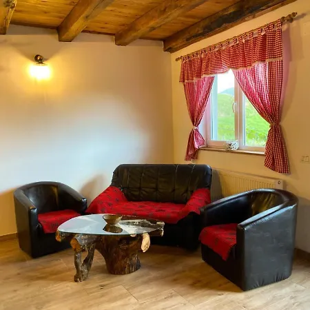 Casa De Sub Hora Holiday home *